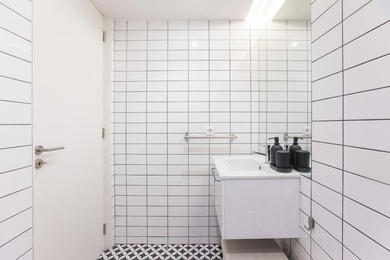 Modern 2Br Duplex Downtown By Art District By Lovelystay Porto Exterior foto